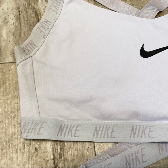 Nike Cream Tan Sports Bra Medium Impact Moisture-Wicking - Picture 3 of 7